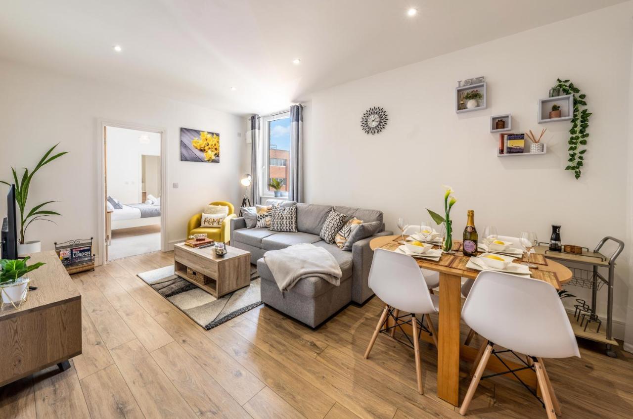Mission Wave - Venture Apartment Staines-upon-Thames Eksteriør bilde