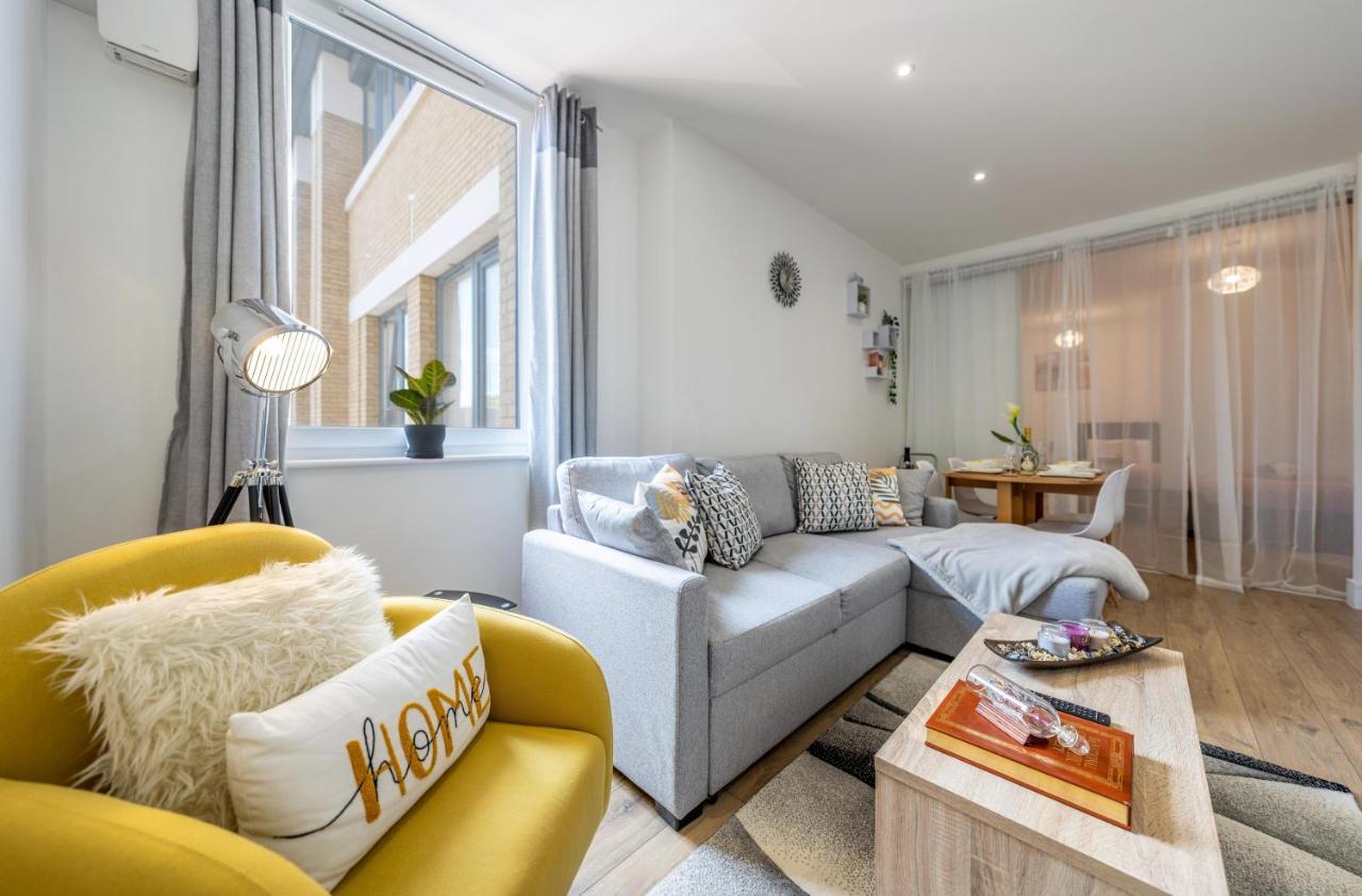 Mission Wave - Venture Apartment Staines-upon-Thames Eksteriør bilde