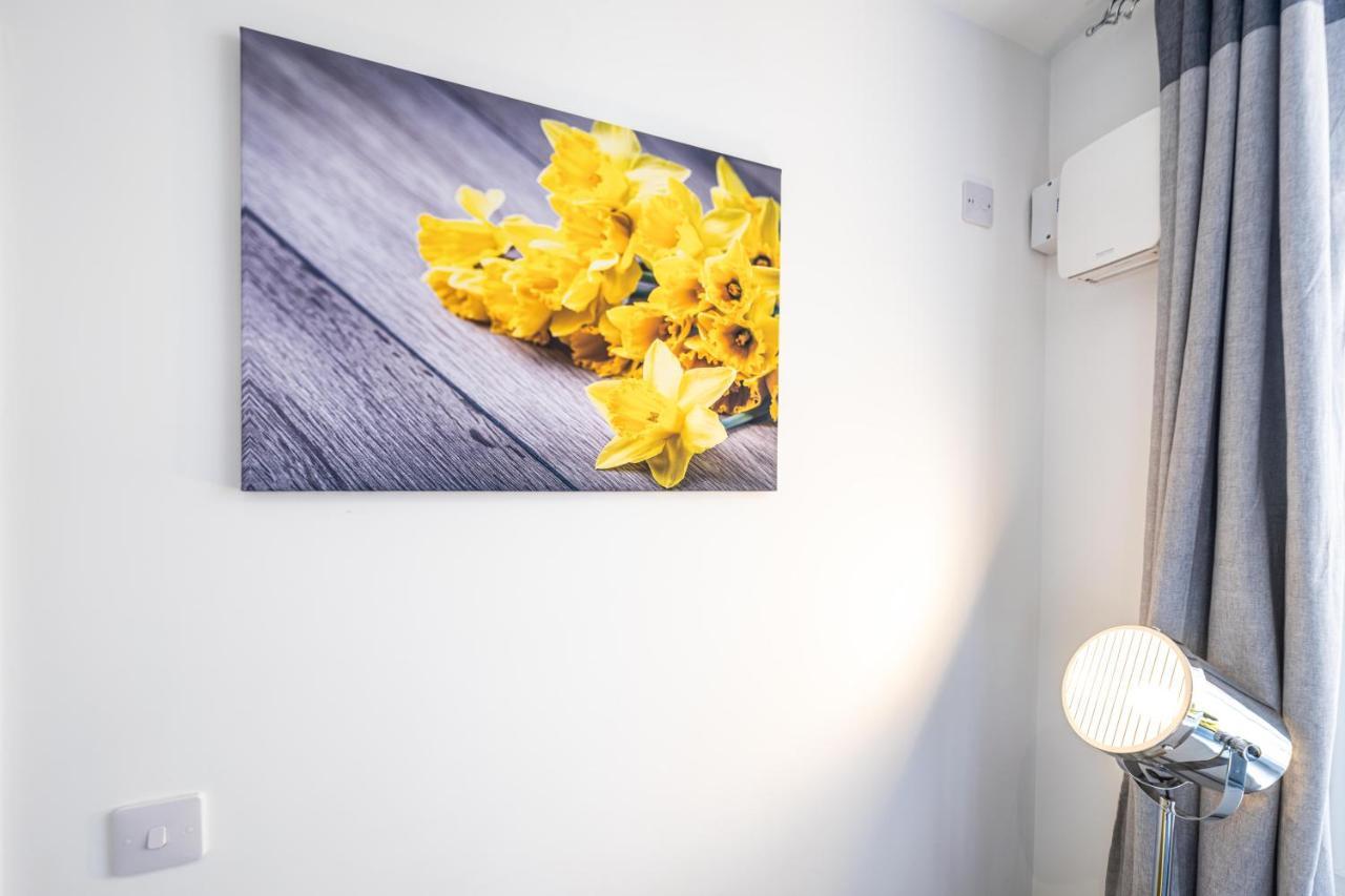 Mission Wave - Venture Apartment Staines-upon-Thames Eksteriør bilde