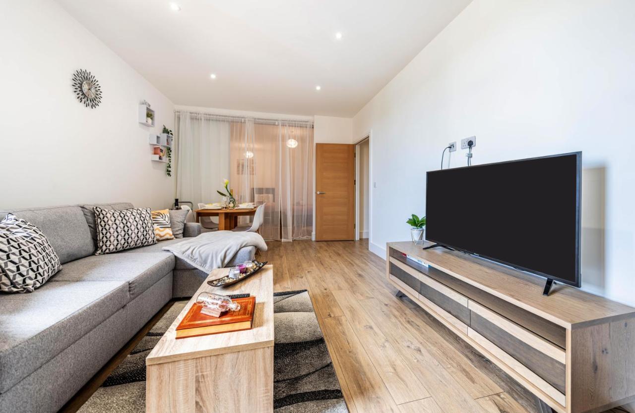 Mission Wave - Venture Apartment Staines-upon-Thames Eksteriør bilde