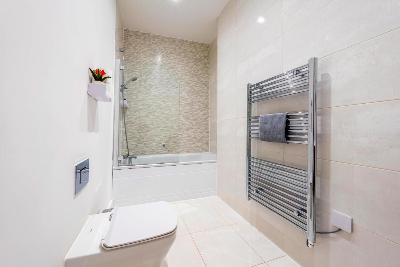 Mission Wave - Venture Apartment Staines-upon-Thames Eksteriør bilde