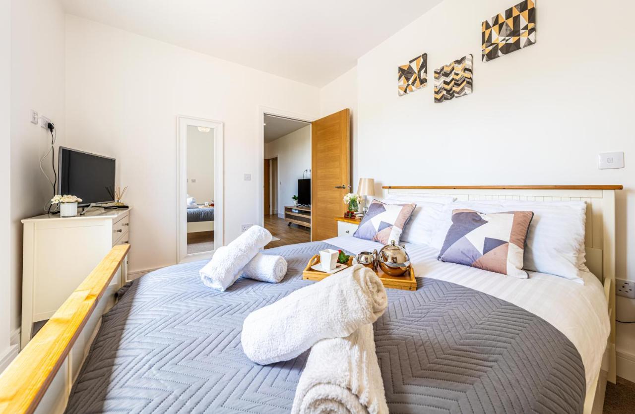 Mission Wave - Venture Apartment Staines-upon-Thames Eksteriør bilde