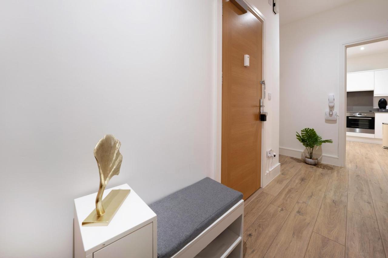 Mission Wave - Venture Apartment Staines-upon-Thames Eksteriør bilde