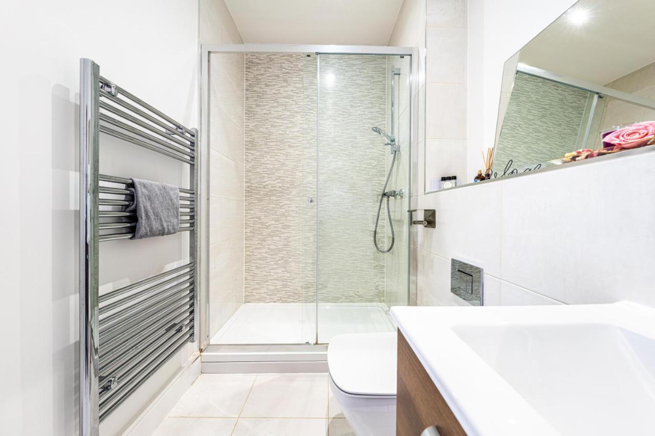 Mission Wave - Venture Apartment Staines-upon-Thames Eksteriør bilde