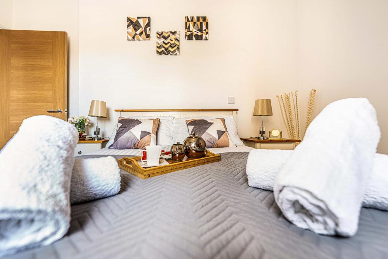 Mission Wave - Venture Apartment Staines-upon-Thames Eksteriør bilde