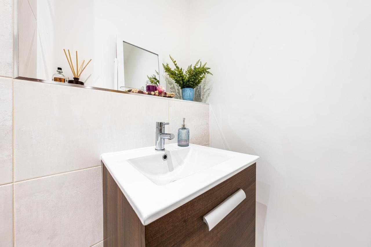 Mission Wave - Venture Apartment Staines-upon-Thames Eksteriør bilde