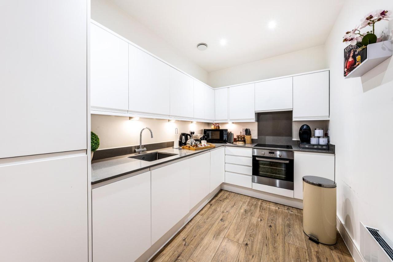 Mission Wave - Venture Apartment Staines-upon-Thames Eksteriør bilde