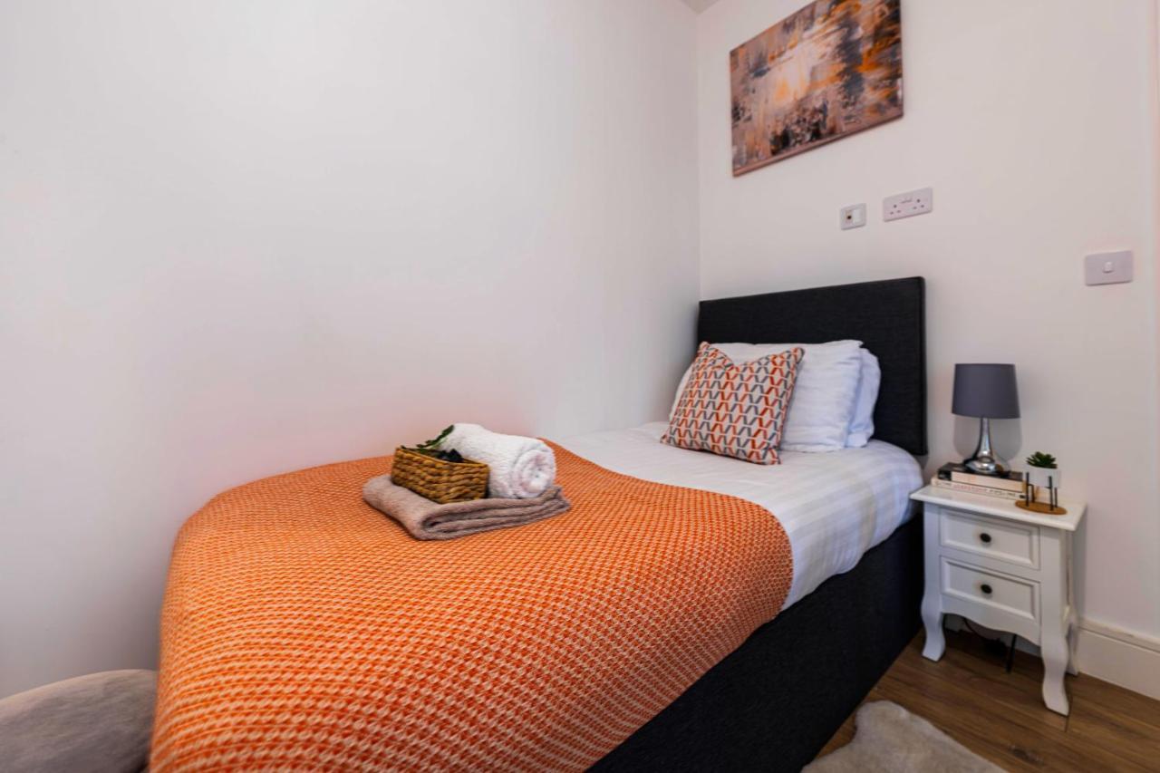 Mission Wave - Venture Apartment Staines-upon-Thames Eksteriør bilde